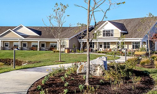 Hospice house outdoor landscaping