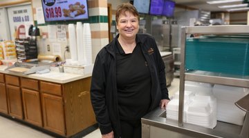 Effingham Woman Counts on Dr. Bonutti once Again